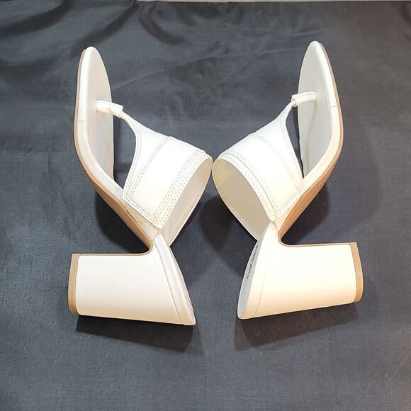 BRAND NEW DKNY BLOCK HEEL  THONG SANDAL - Picture 12 of 16